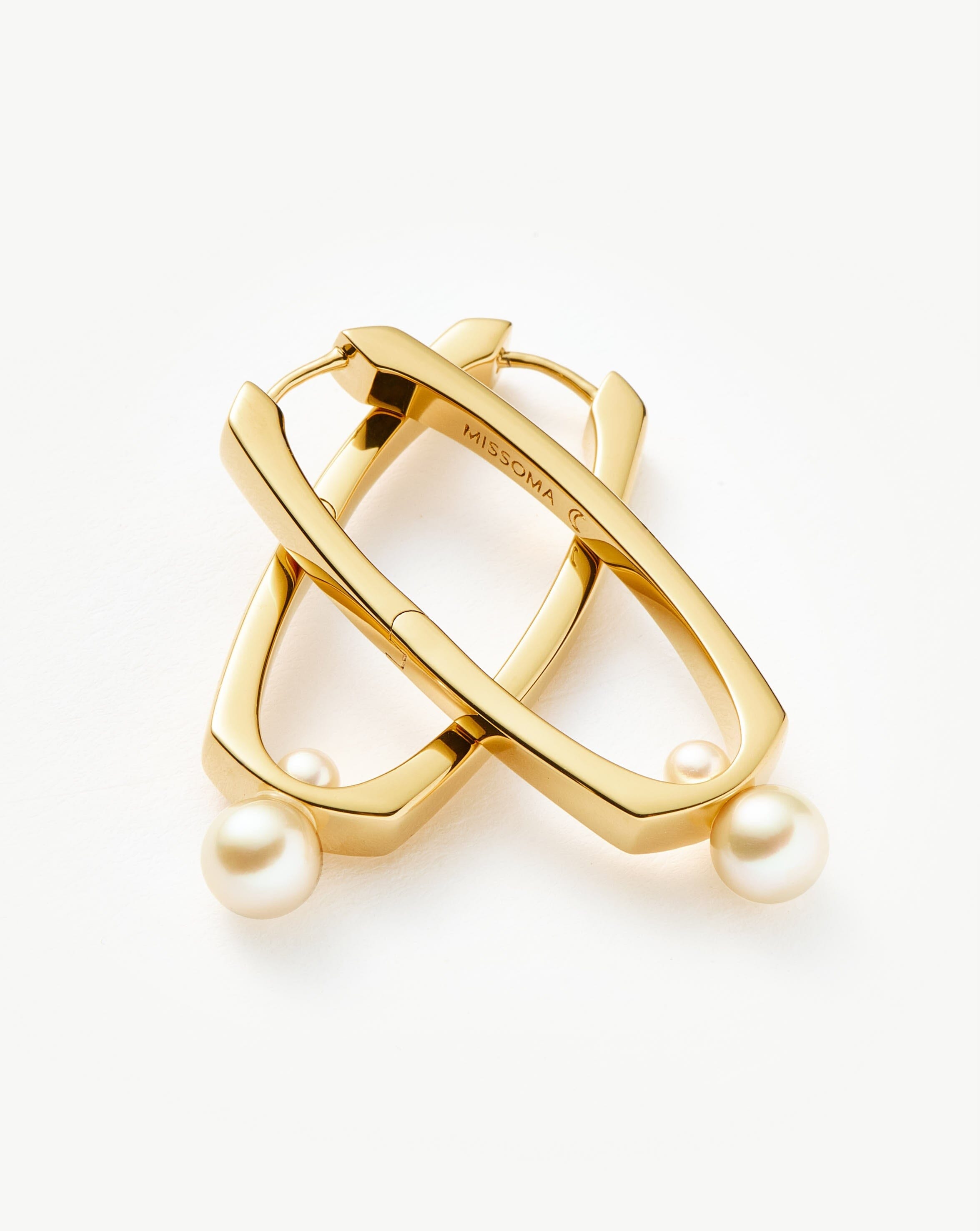 Button Pearl Ovate Hoop Earrings | 18ct Gold Plated/Pearl Earrings Missoma 