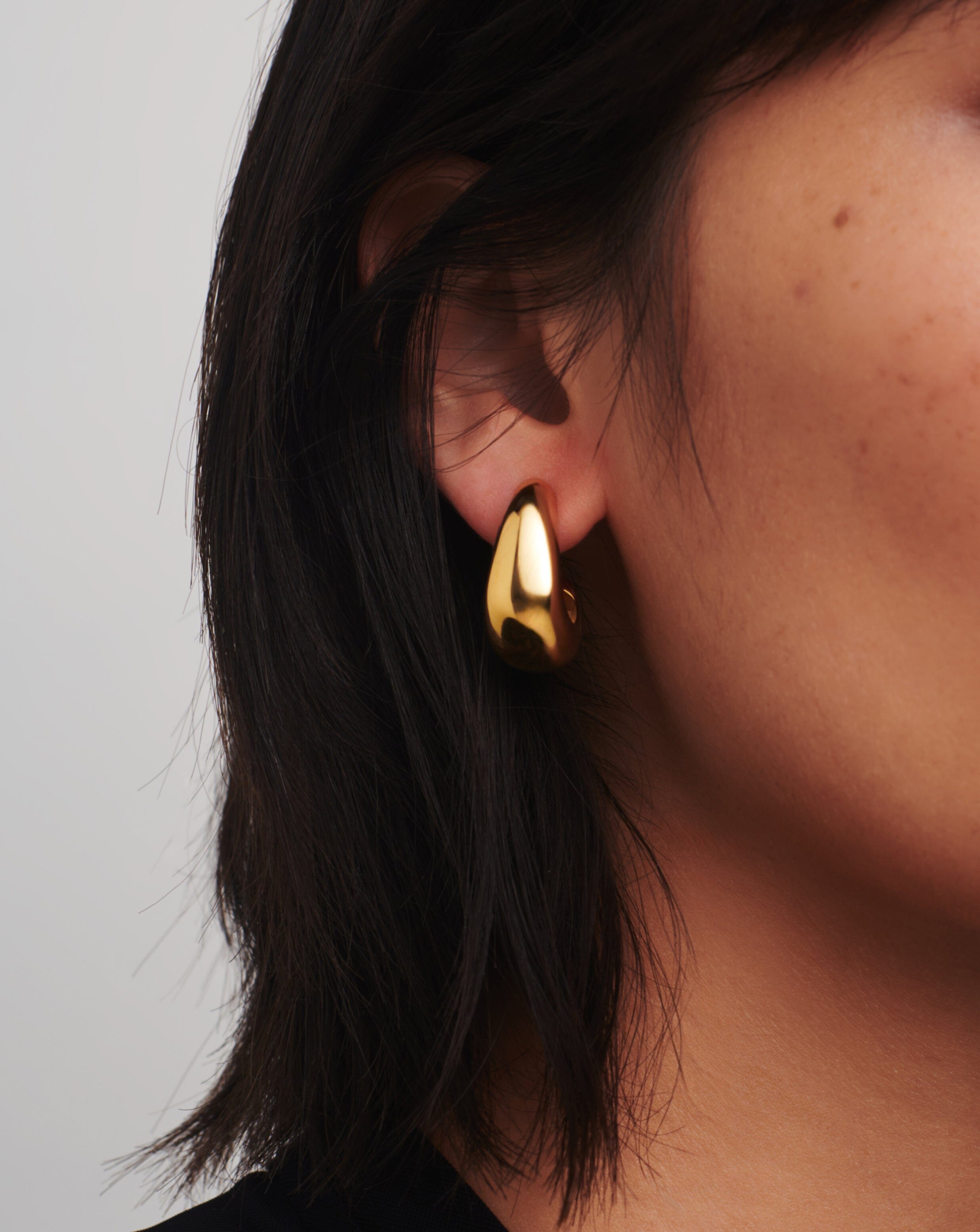 Dome Medium Hoop Earrings | 18ct Gold Plated Earrings Missoma 