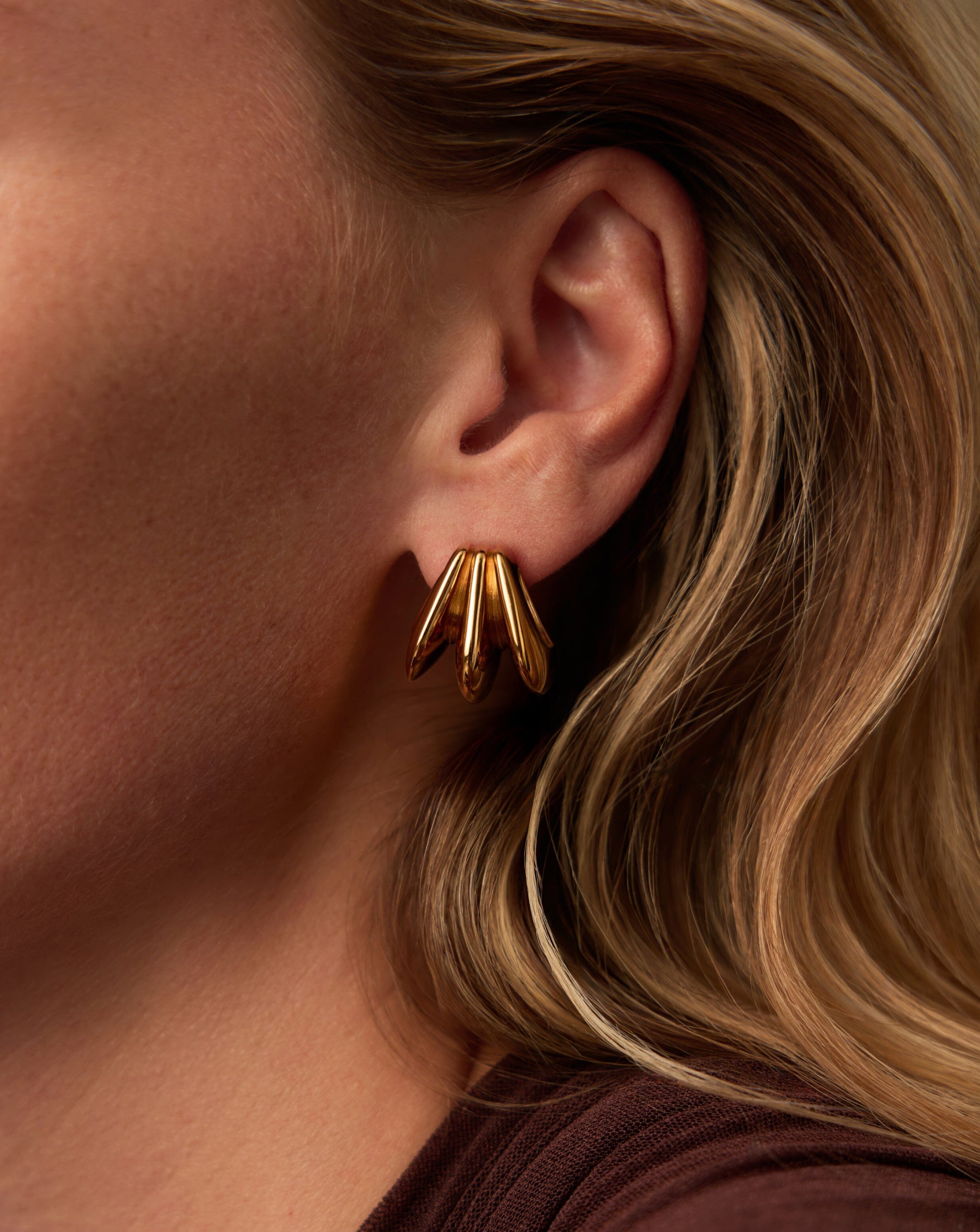 Hera Dome Triple Ridge Hoop Earrings | Gold Plated Earrings Missoma 