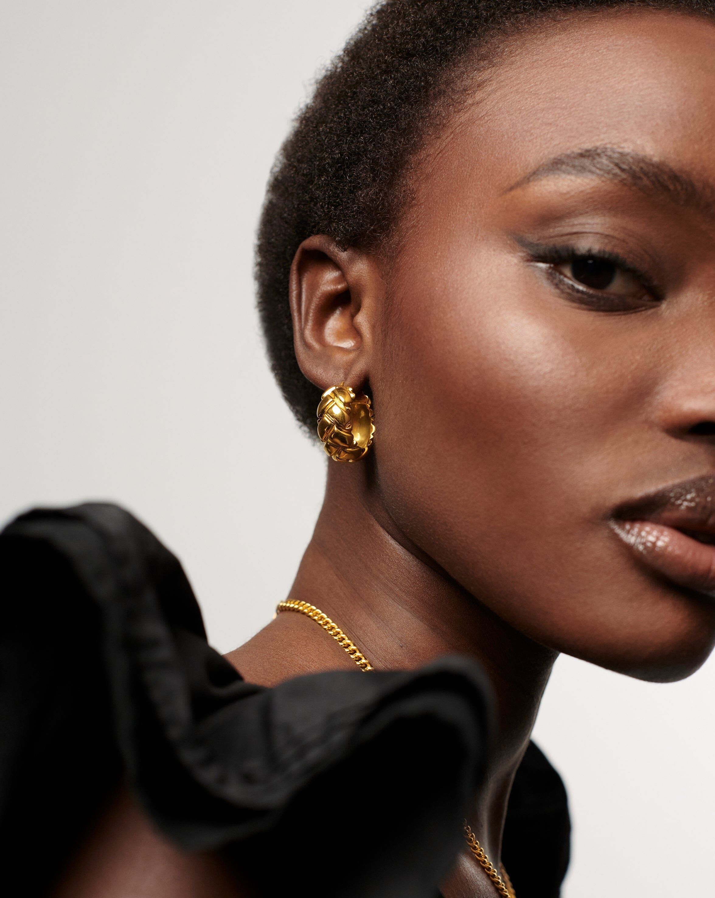 Lucy Williams Waffle Mini Hoop Earrings | 18ct Gold Plated Vermeil Earrings Missoma 