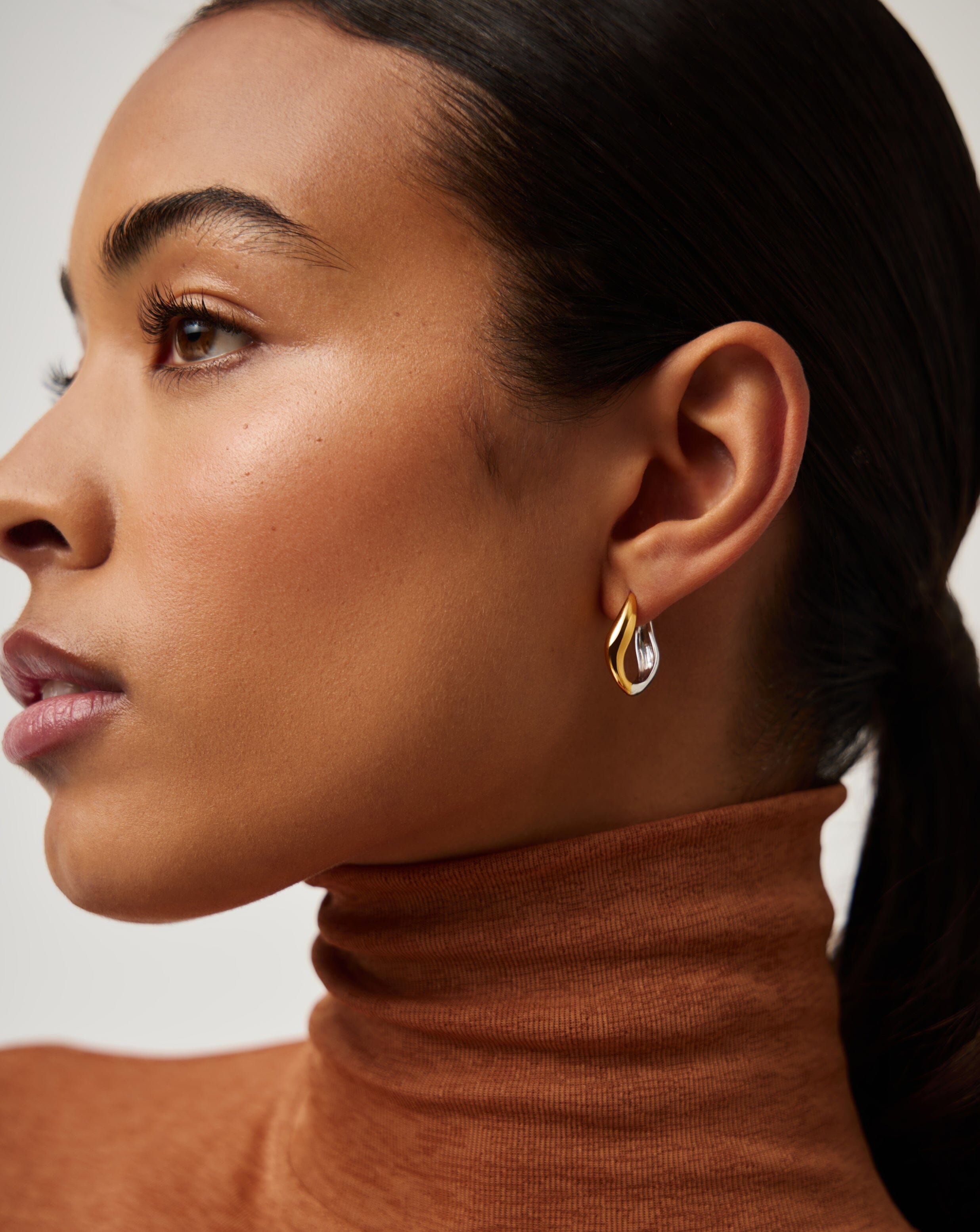 Savi Signature Small Hoop Earrings | Mix Metal Earrings Missoma 