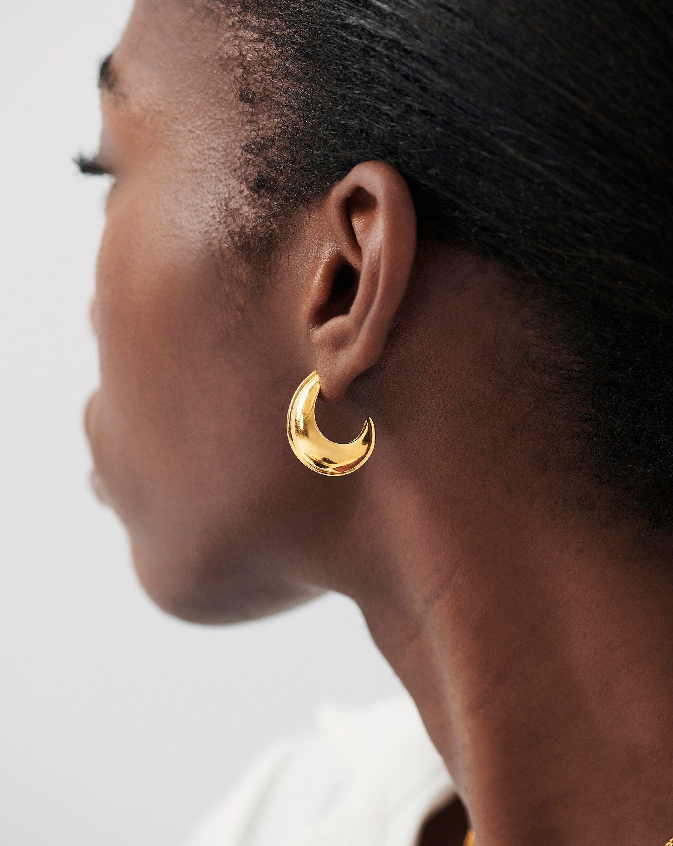 Dome Medium Ridge Hoop Earrings Earrings Missoma 