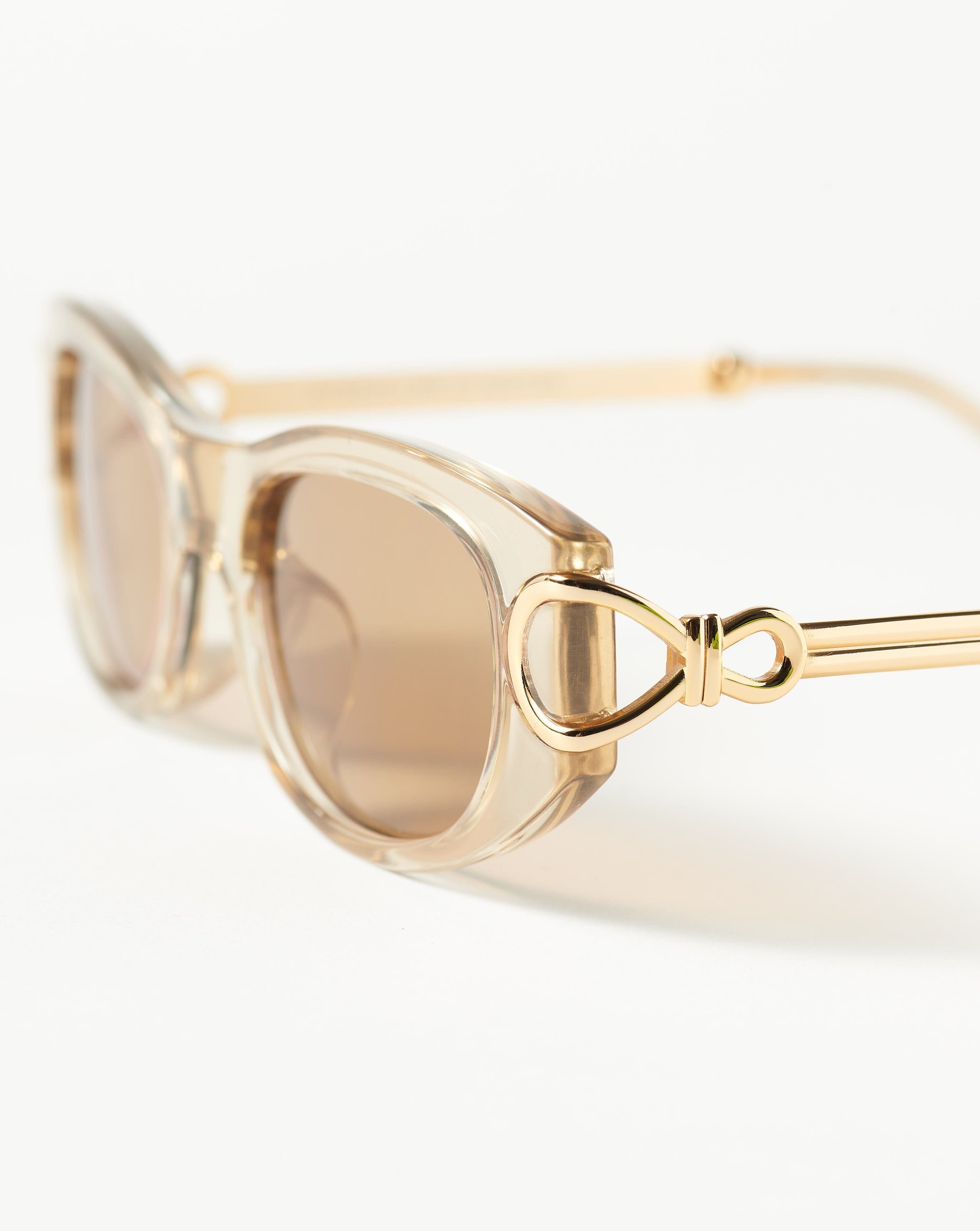 Le Specs Hydrus Link Oval Sunglasses | Fawn Accessories Missoma 