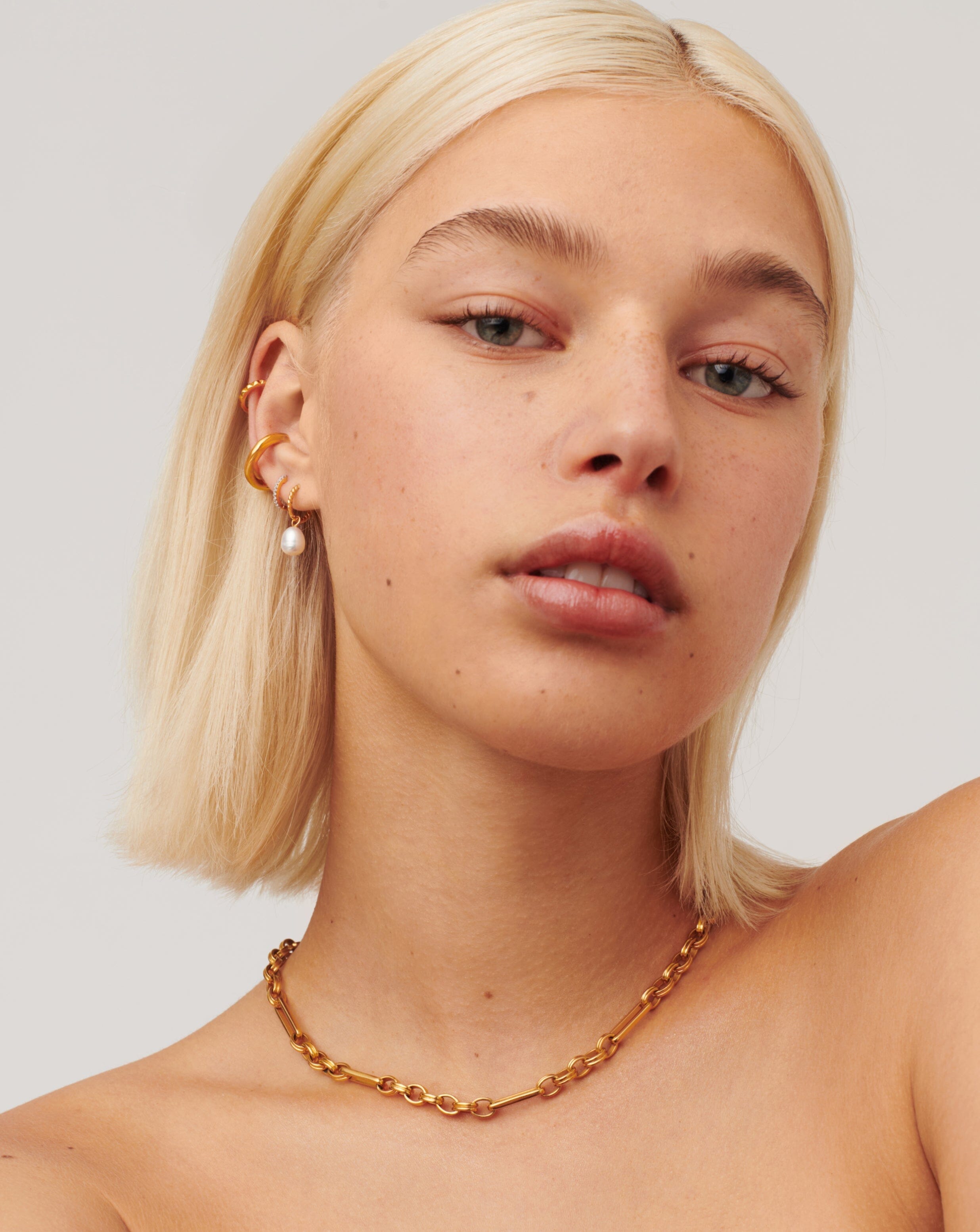 Pearl Twisted Small Drop Hoop Earrings | Gold Plated Vermeil/Pearl Earrings Missoma 